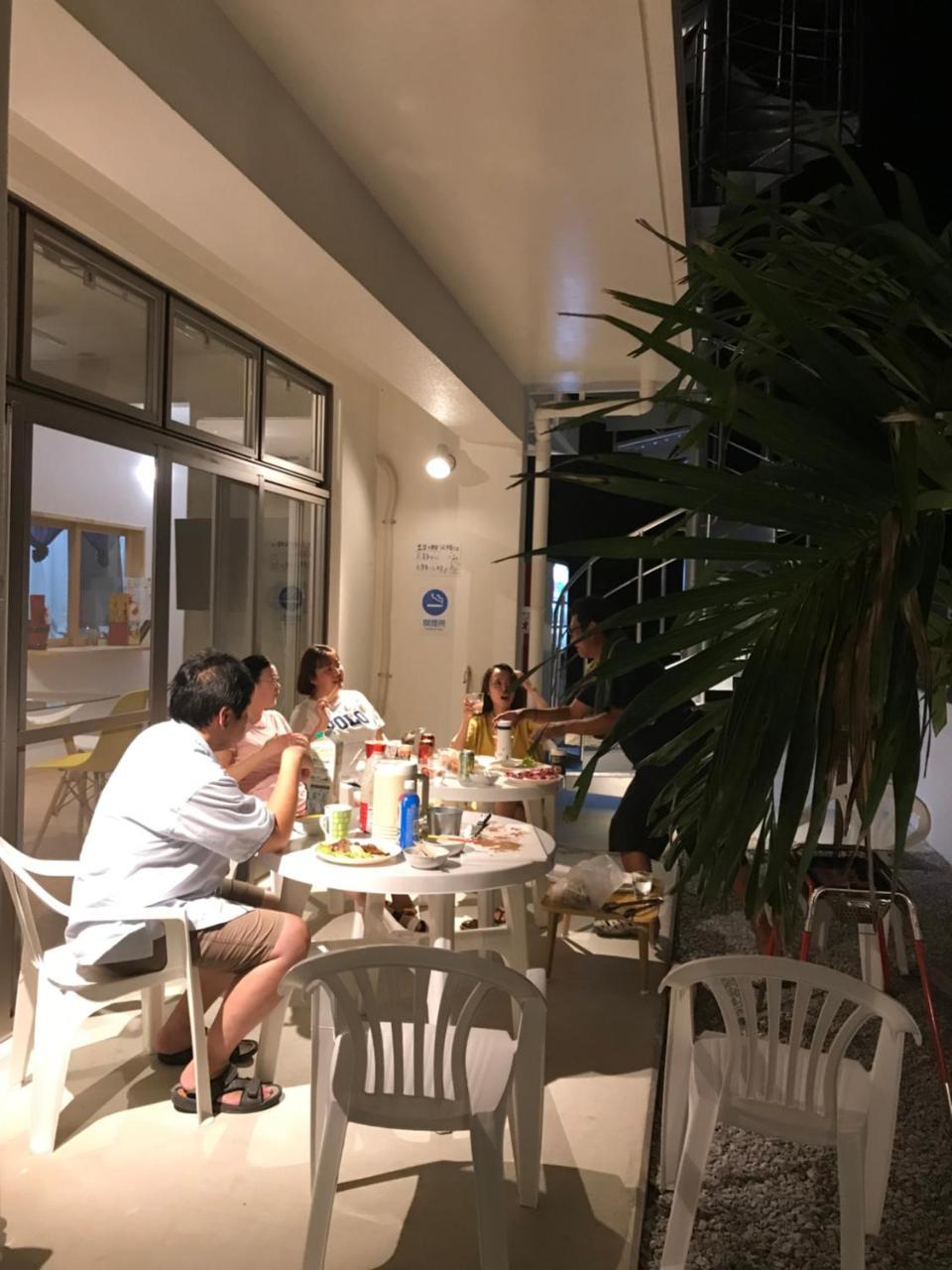 Hostel Mosura No Tamago Мотобу Екстер'єр фото