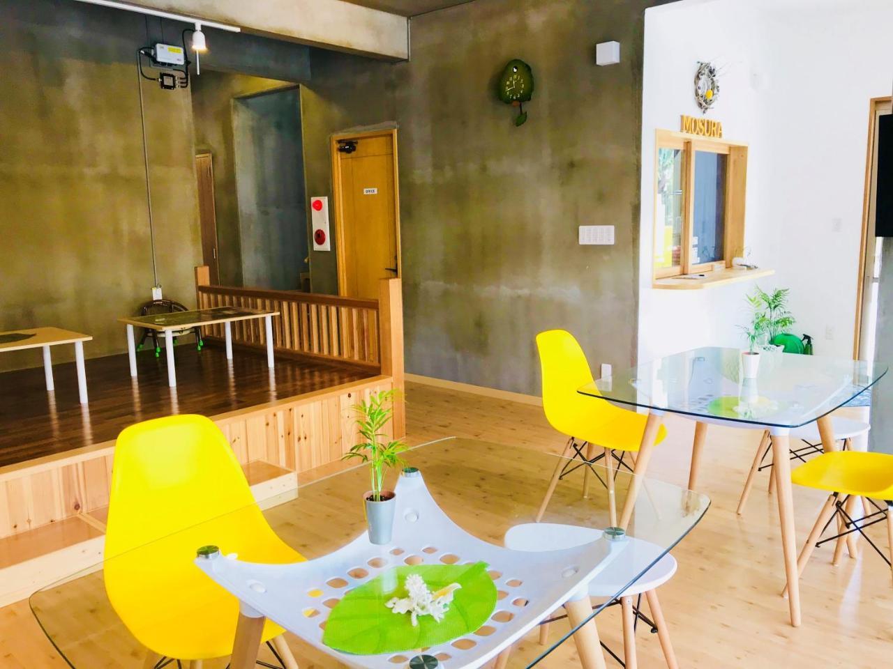 Hostel Mosura No Tamago Мотобу Екстер'єр фото